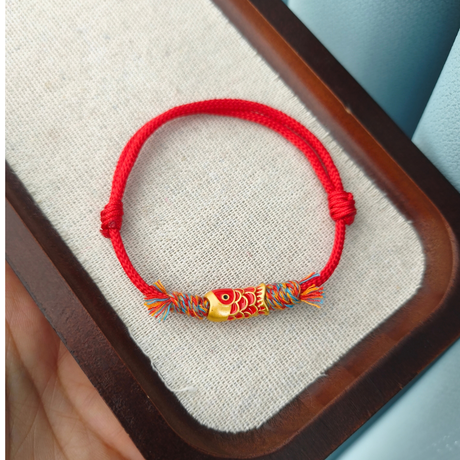 Vòng tay chỉ đỏ cá KOI - Ảnh 3